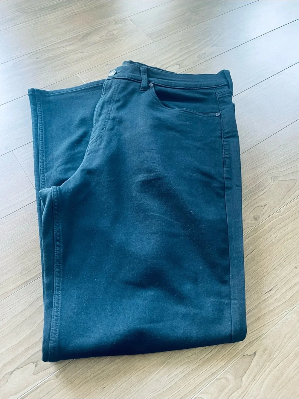Banana Republic Men’s Black 5 Pocket Pants SZ 38/32 with Branded Button
